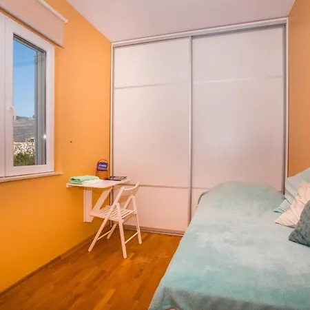 3 Beaches With Free Parking *