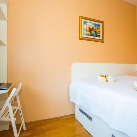 3 Beaches With Free Parking Apartment Dubrovnik