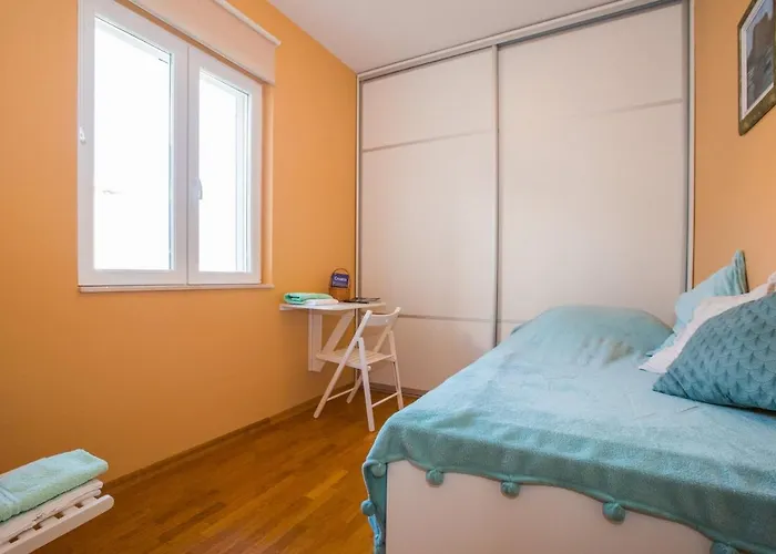 3 Beaches With Free Parking Apartment *