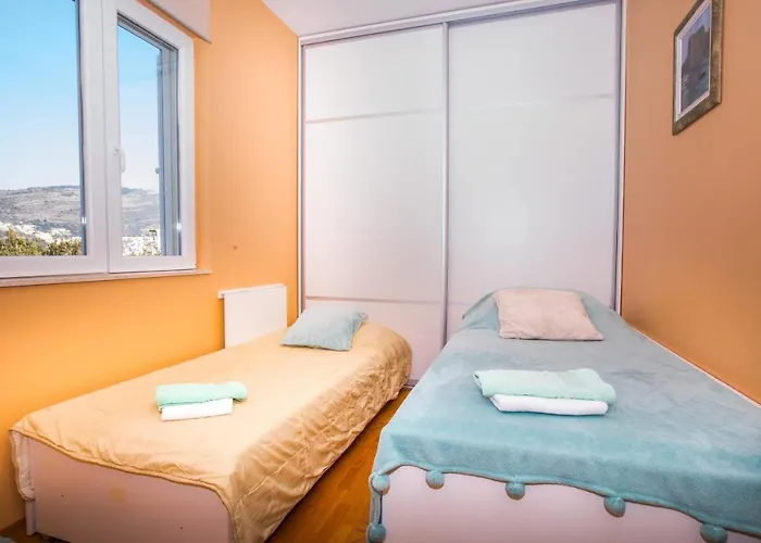 3 Beaches With Free Parking Apartment