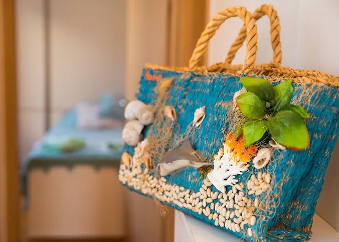 3 Beaches With Free Parking *