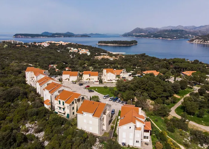 Apartment 3 Beaches With Free Parking *