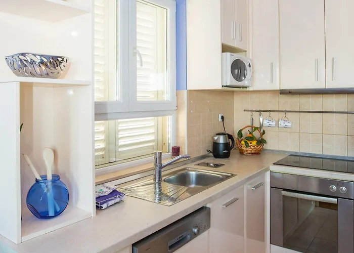 3 Beaches With Free Parking Apartment Dubrovnik