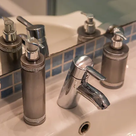 3 Beaches With Free Parking شقة دوبروفينك